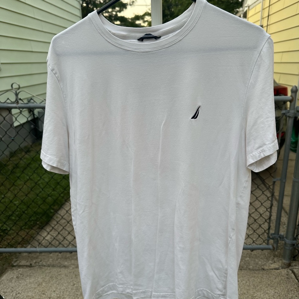 Nautica White Crewneck T-Shirt Classic Logo Sailboat Embroidered Tee Men’s L